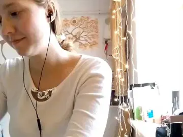 POTATO-GIRL  live sex cam