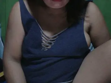 PinayAnna  live sex cam
