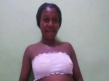 Zinah1  live sex cam