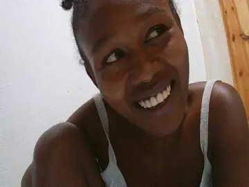 Zinah1  live sex cam