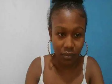 Zinah1  live sex cam