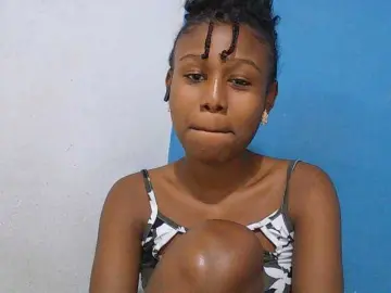 Zinah1  live sex cam