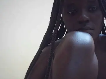 Ariannavee  live sex cam