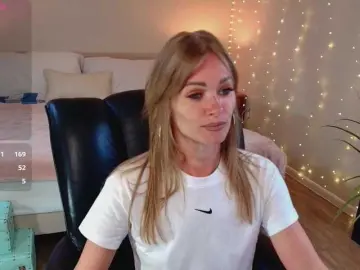 Kissmeexxx  live sex cam