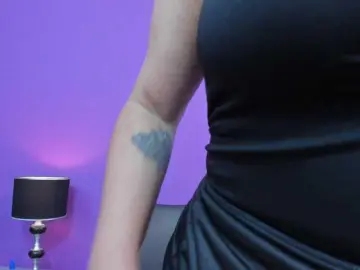 SophiaQueens  live sex cam