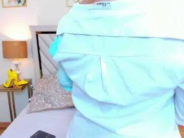SophiaQueens  live sex cam