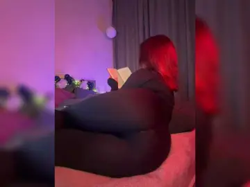 WhoreMira  live sex cam