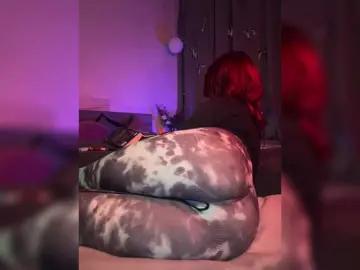 WhoreMira  live sex cam