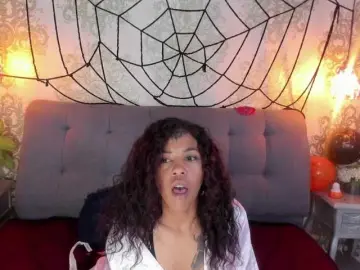 Indigovelvet  live sex cam