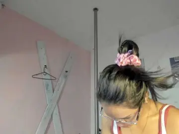 Kim-  live sex cam