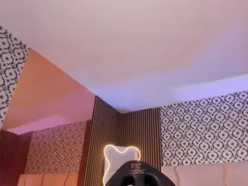 Penelope-tay  live sex cam