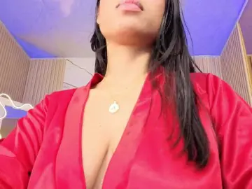 Penelope-tay  live sex cam