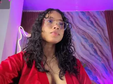 Penelope-tay  live sex cam