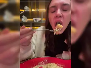 Pizzahubb  live sex cam