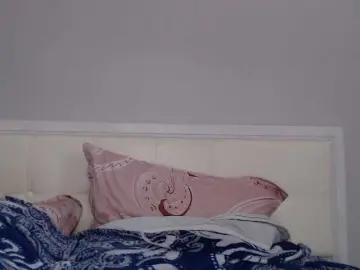 Pizzahubb  live sex cam