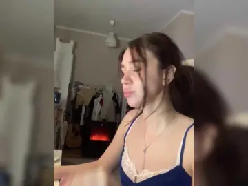 Pizzahubb  live sex cam