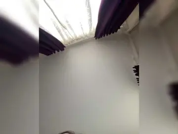 Pizzahubb  live sex cam