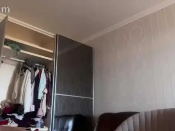 Pizzahubb  live sex cam