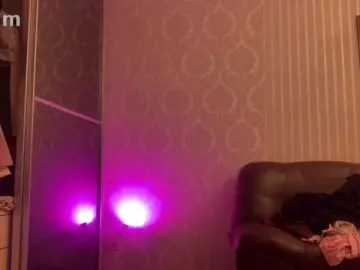 Pizzahubb  live sex cam