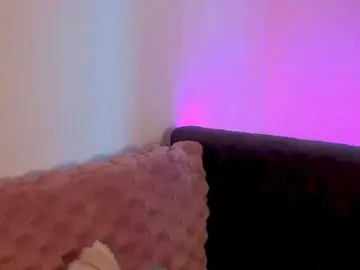 ArielBlossom  live sex cam