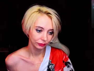 BlondIce  live sex cam