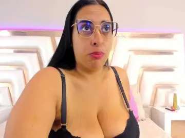 GeminisClark  live sex cam