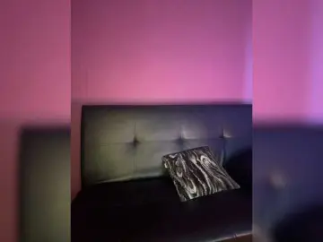 Januaryy  live sex cam