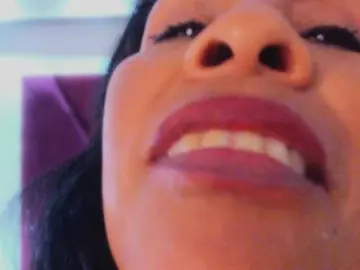 MilfSharoon  live sex cam