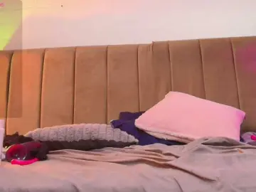 MilfSharoon  live sex cam