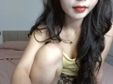 Rinta98  live sex cam