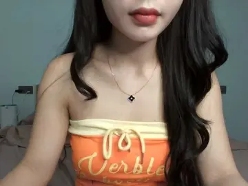 Rinta98  live sex cam