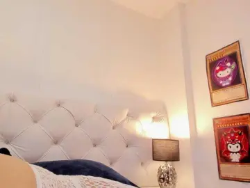 Zoe-Evaanss  live sex cam