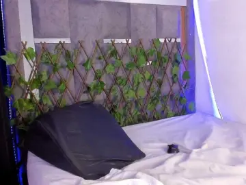 Itswet-horny  live sex cam