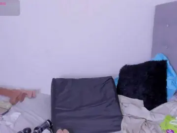 Itswet-horny  live sex cam
