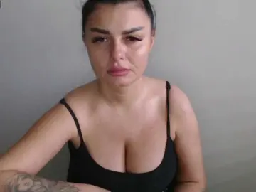 Rosemaryy  live sex cam