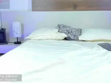 -fullmoon  live sex cam