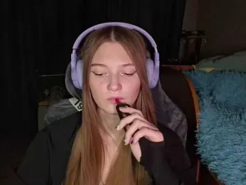 DoreenSedor  live sex cam