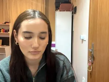 GarnettChomka  live sex cam