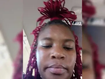JoziBaddiee  live sex cam