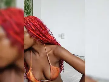 JoziBaddiee  live sex cam