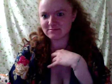 Rae-Jeannie  live sex cam