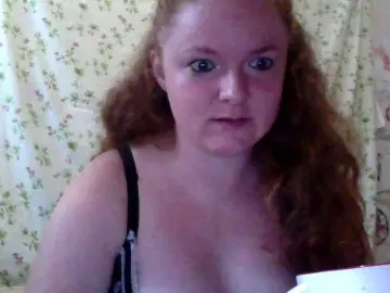 Rae-Jeannie  live sex cam