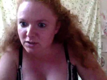 Rae-Jeannie  live sex cam