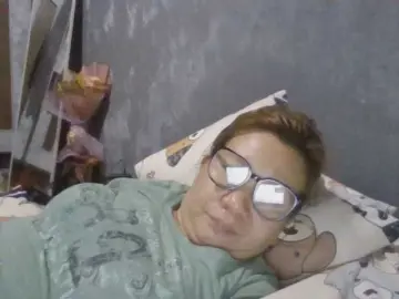 Shaylicious  live sex cam