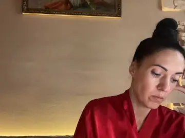 Elena1983  live sex cam