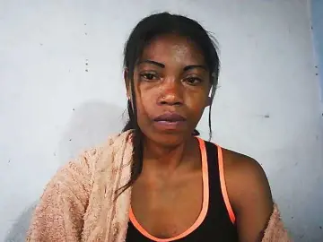 Honey699  live sex cam