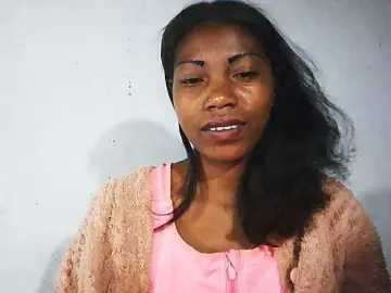 Honey699  live sex cam