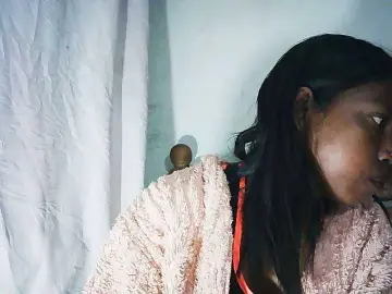 Honey699  live sex cam