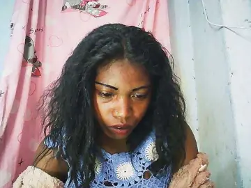 Honey699  live sex cam