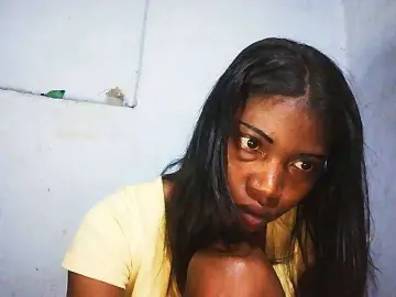 Honey699  live sex cam